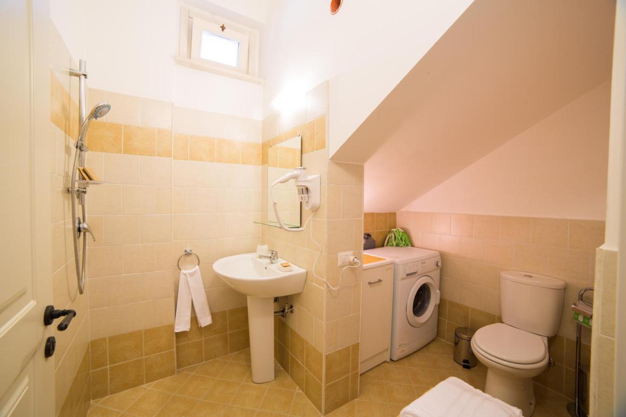 Dimora De Mauro Aparthotel